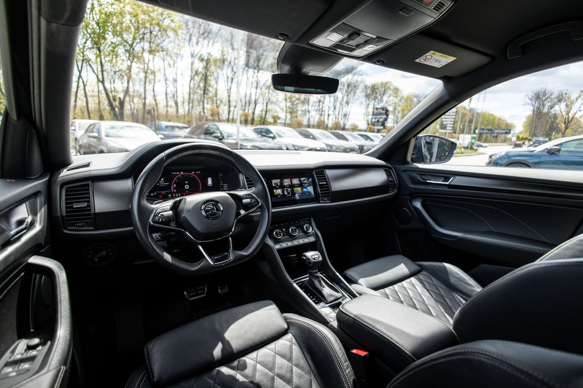 SKODA KODIAQ thumbnail 11