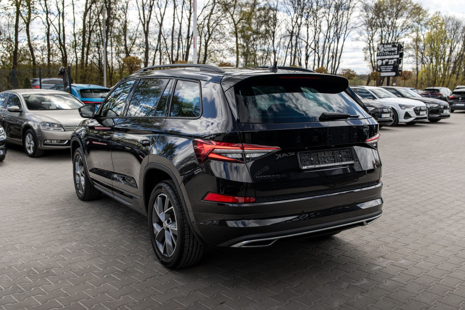 SKODA KODIAQ thumbnail 3