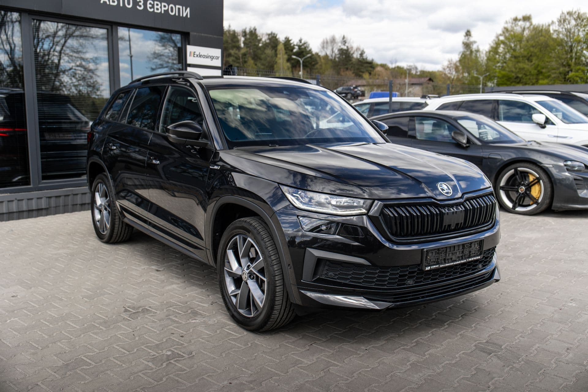 SKODA KODIAQ thumbnail 2