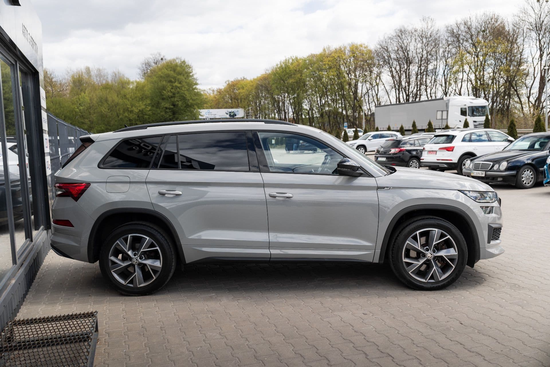 SKODA KODIAQ SPORTLINE thumbnail 10