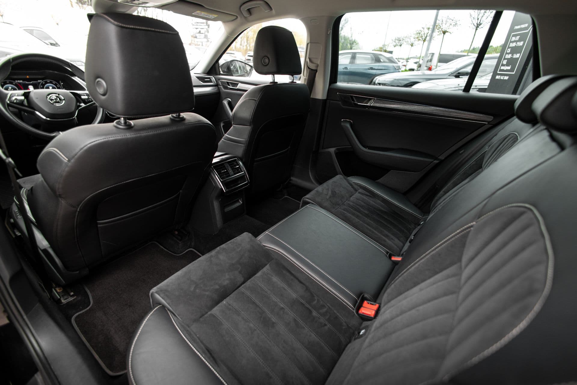 skoda superb thumbnail 6