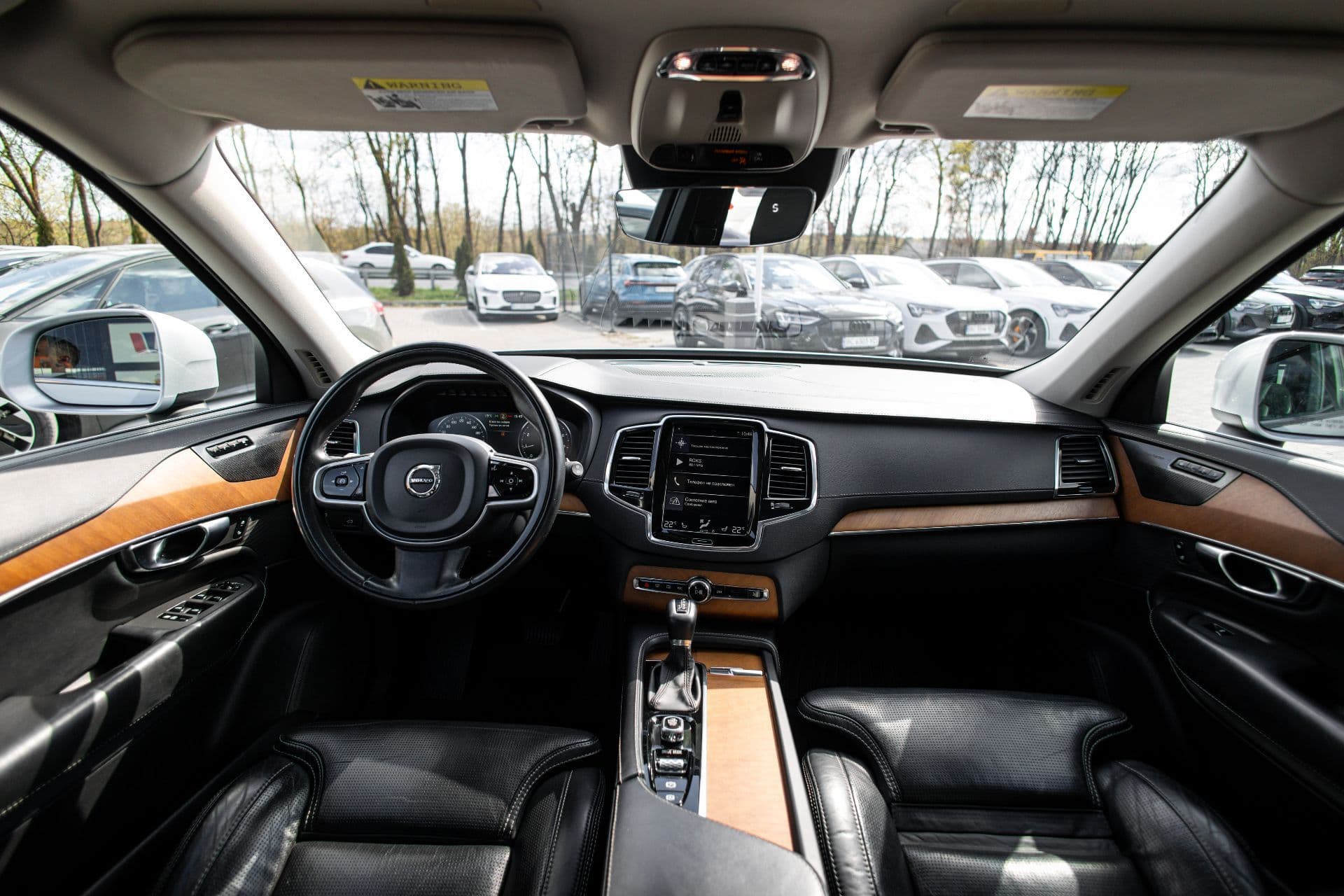 volvo xc90 thumbnail 7