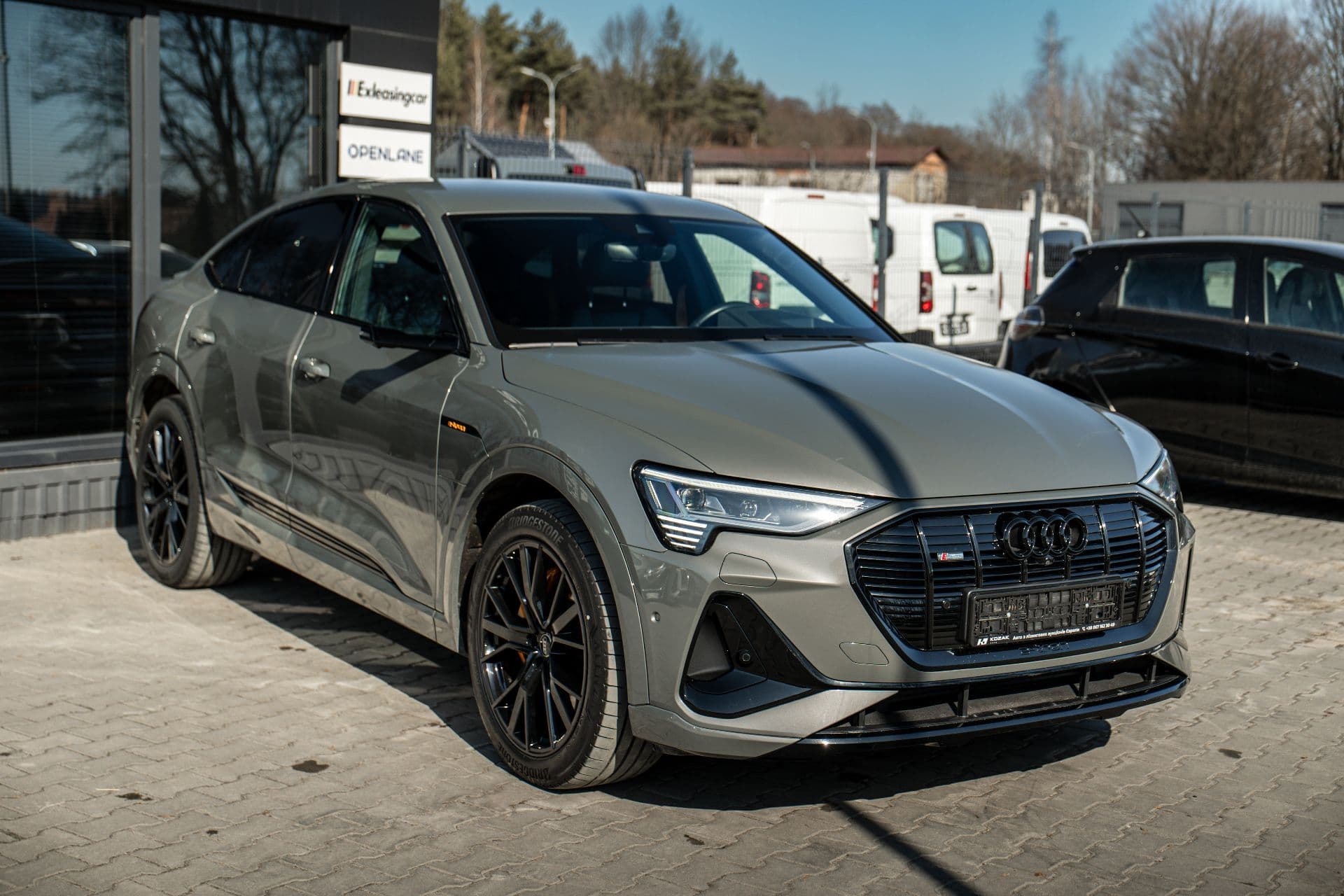 AUDI E-TRON SPORTBACK thumbnail 3