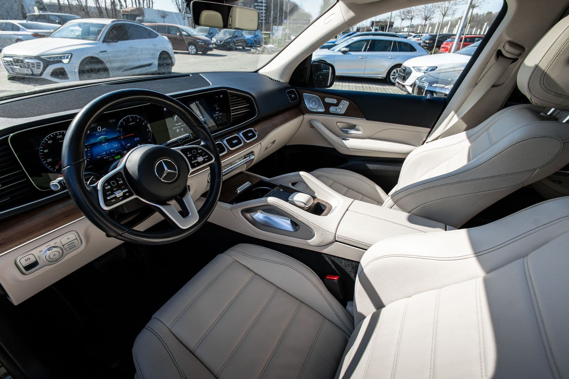 MERCEDES-BEBZ GLE 350DE thumbnail 7