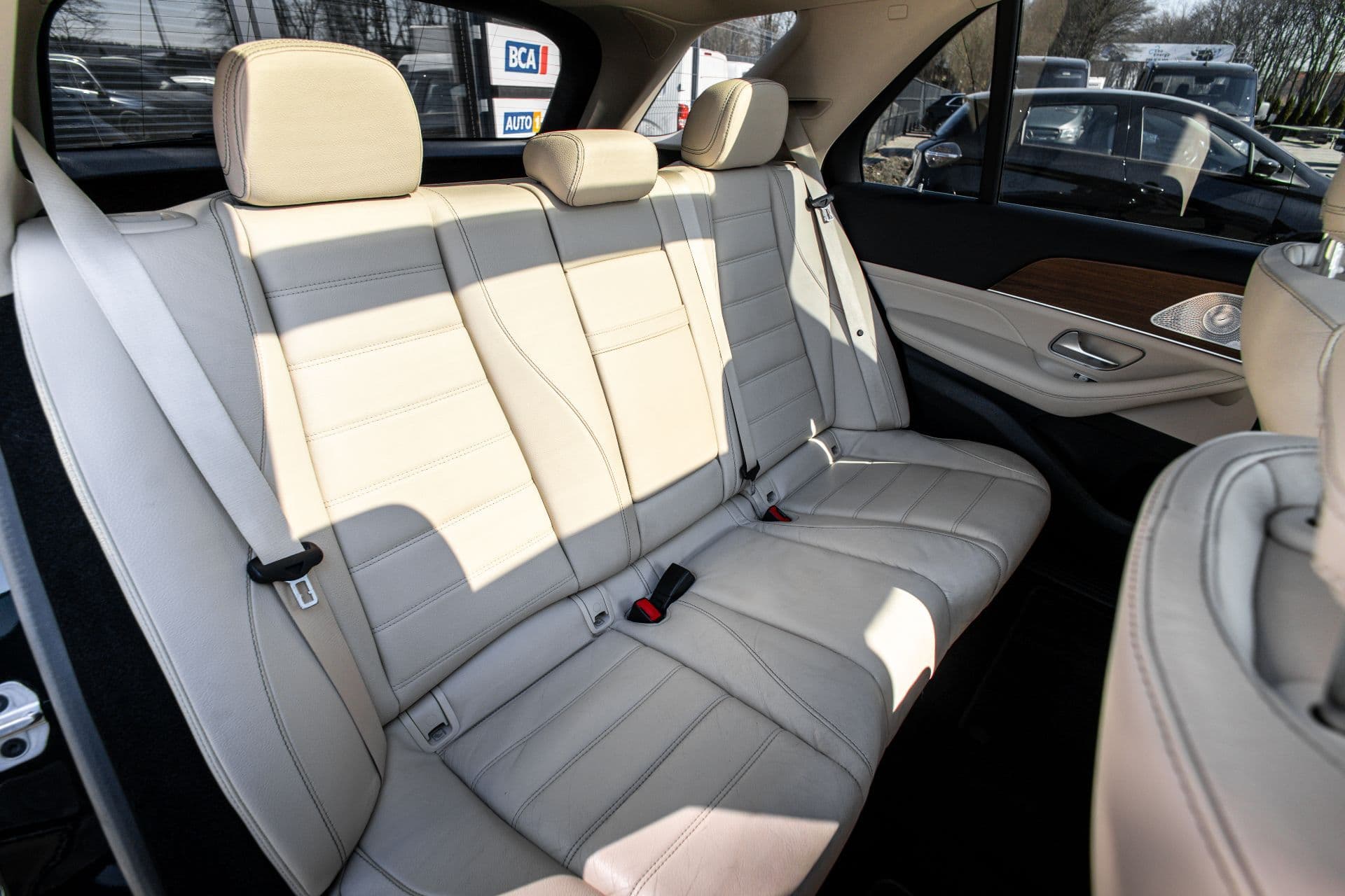 MERCEDES-BEBZ GLE 350DE thumbnail 13