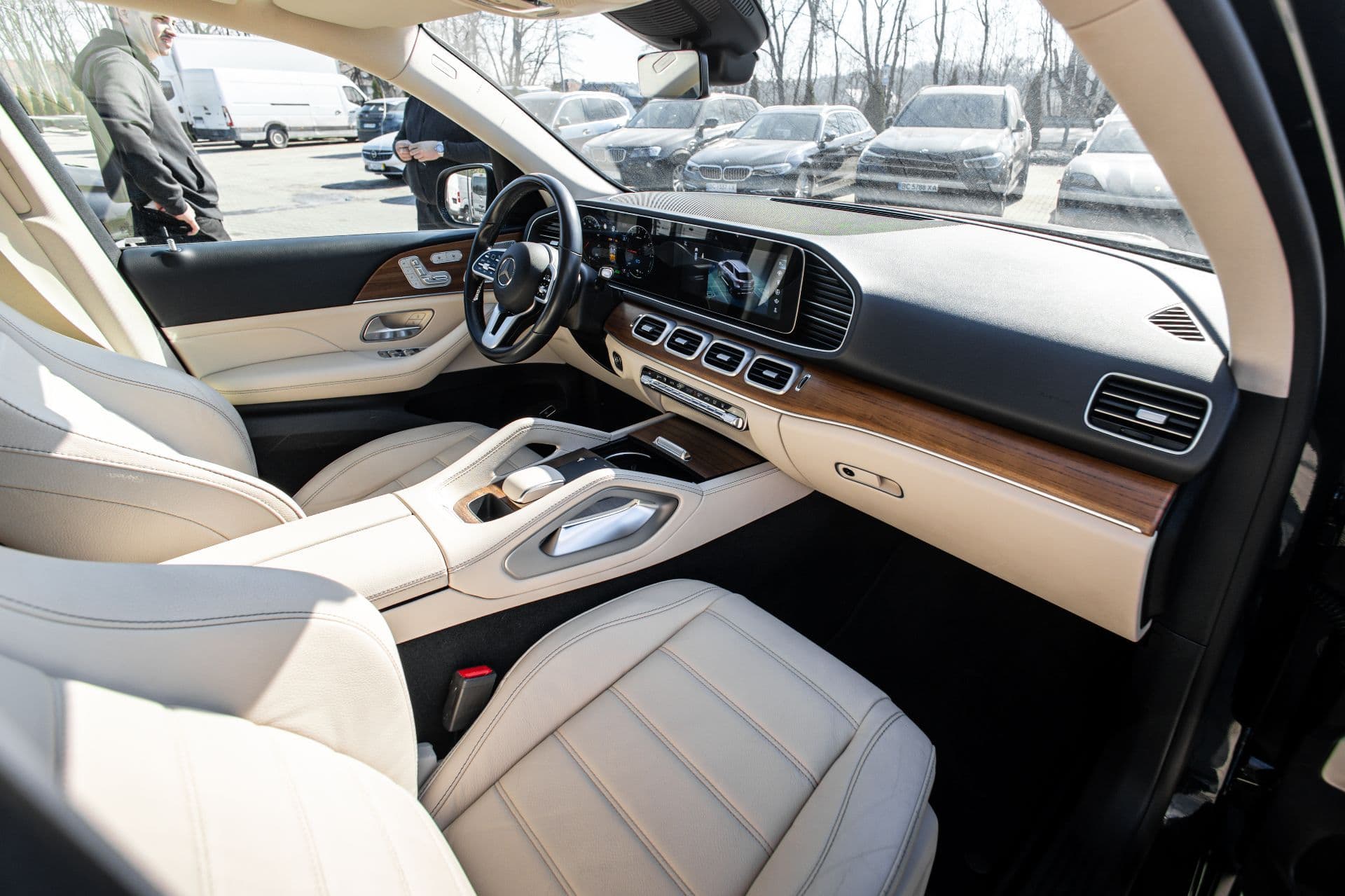MERCEDES-BEBZ GLE 350DE thumbnail 9