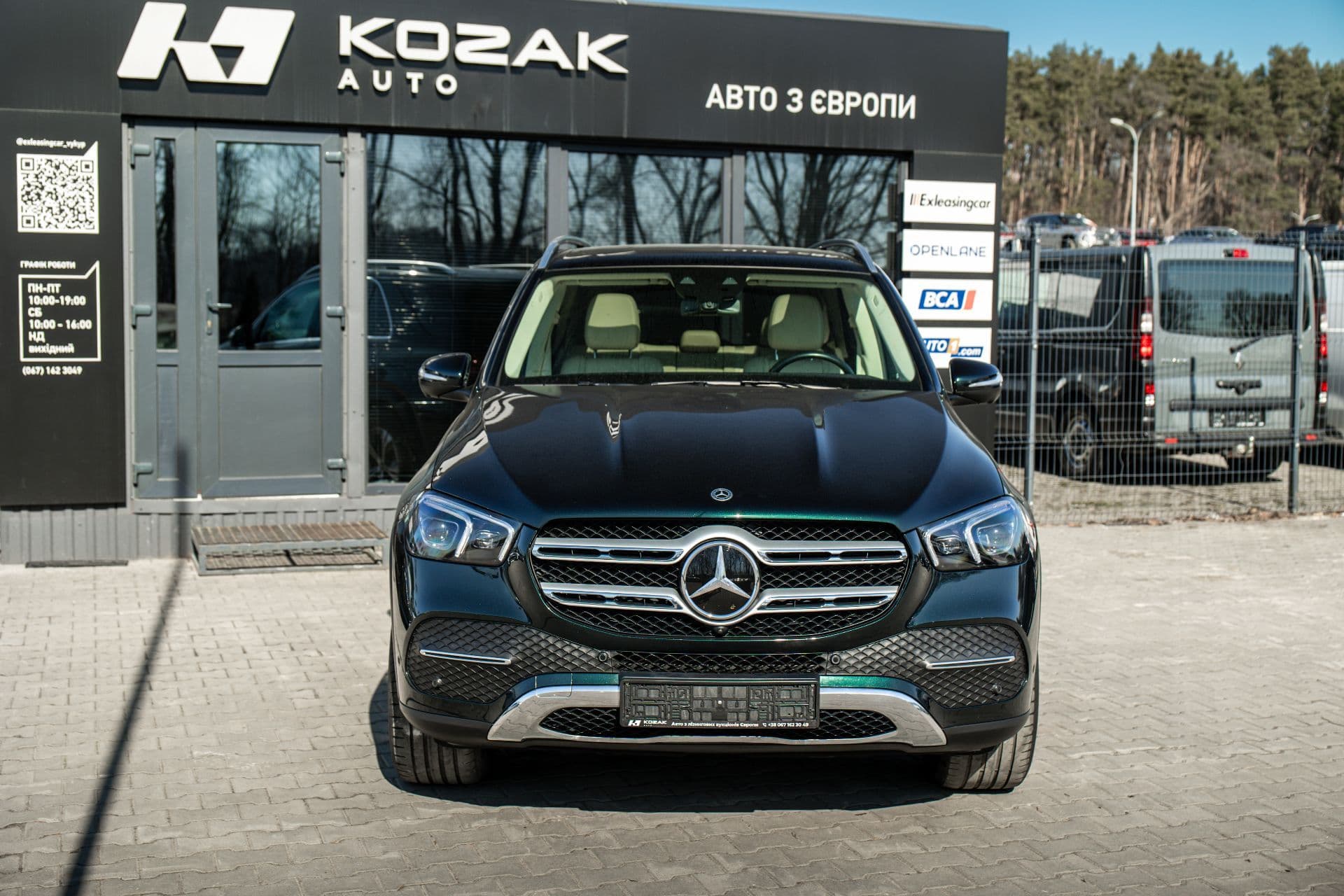 MERCEDES-BEBZ GLE 350DE thumbnail 2
