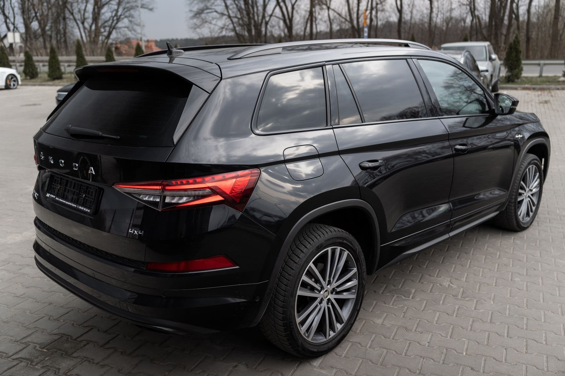 SKODA KODIAQ L&K thumbnail 4
