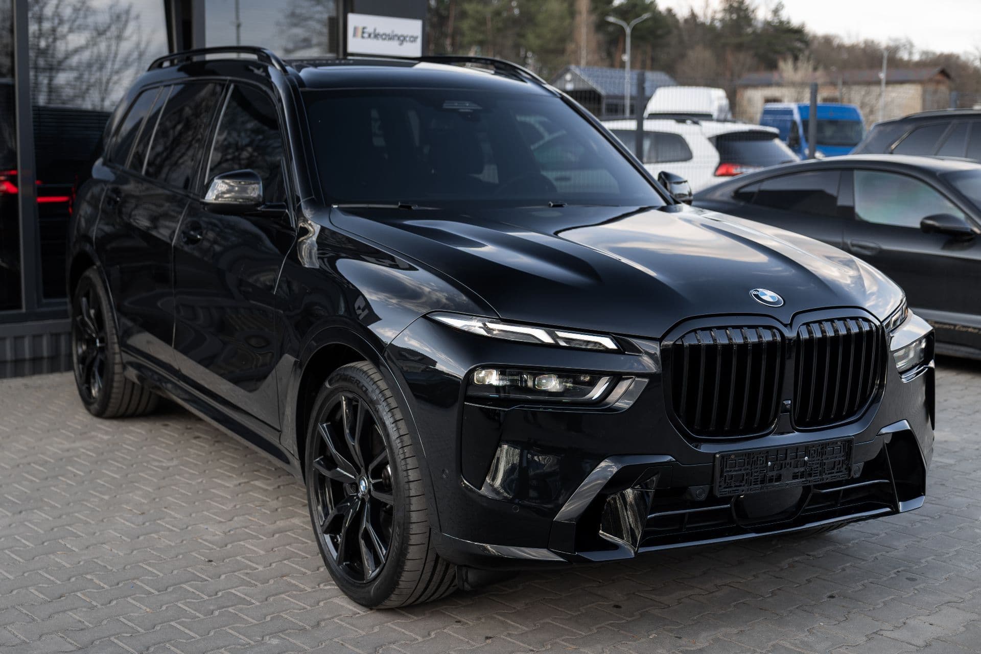 BMW X7 40i xDrive thumbnail 3