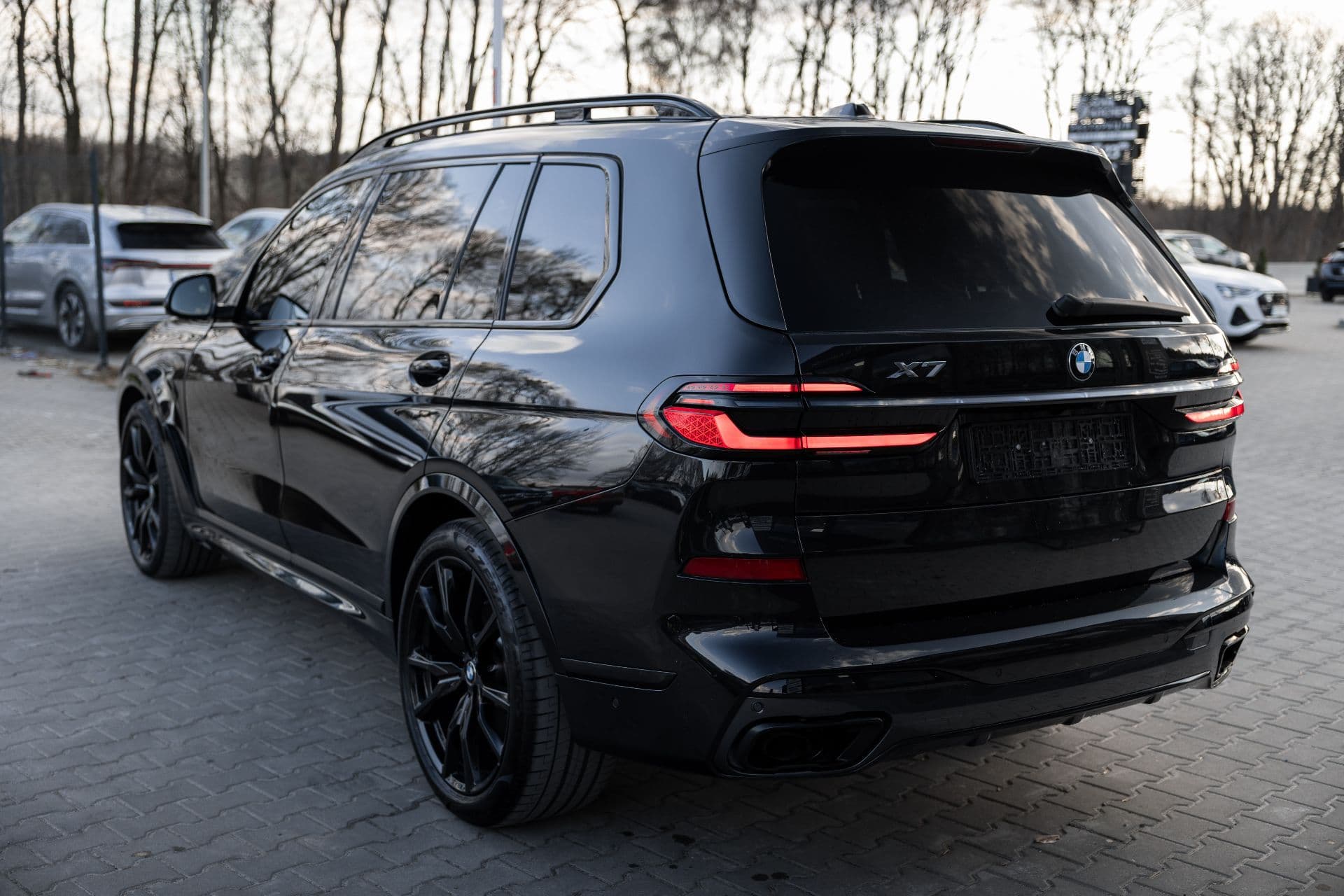 BMW X7 40i xDrive thumbnail 4