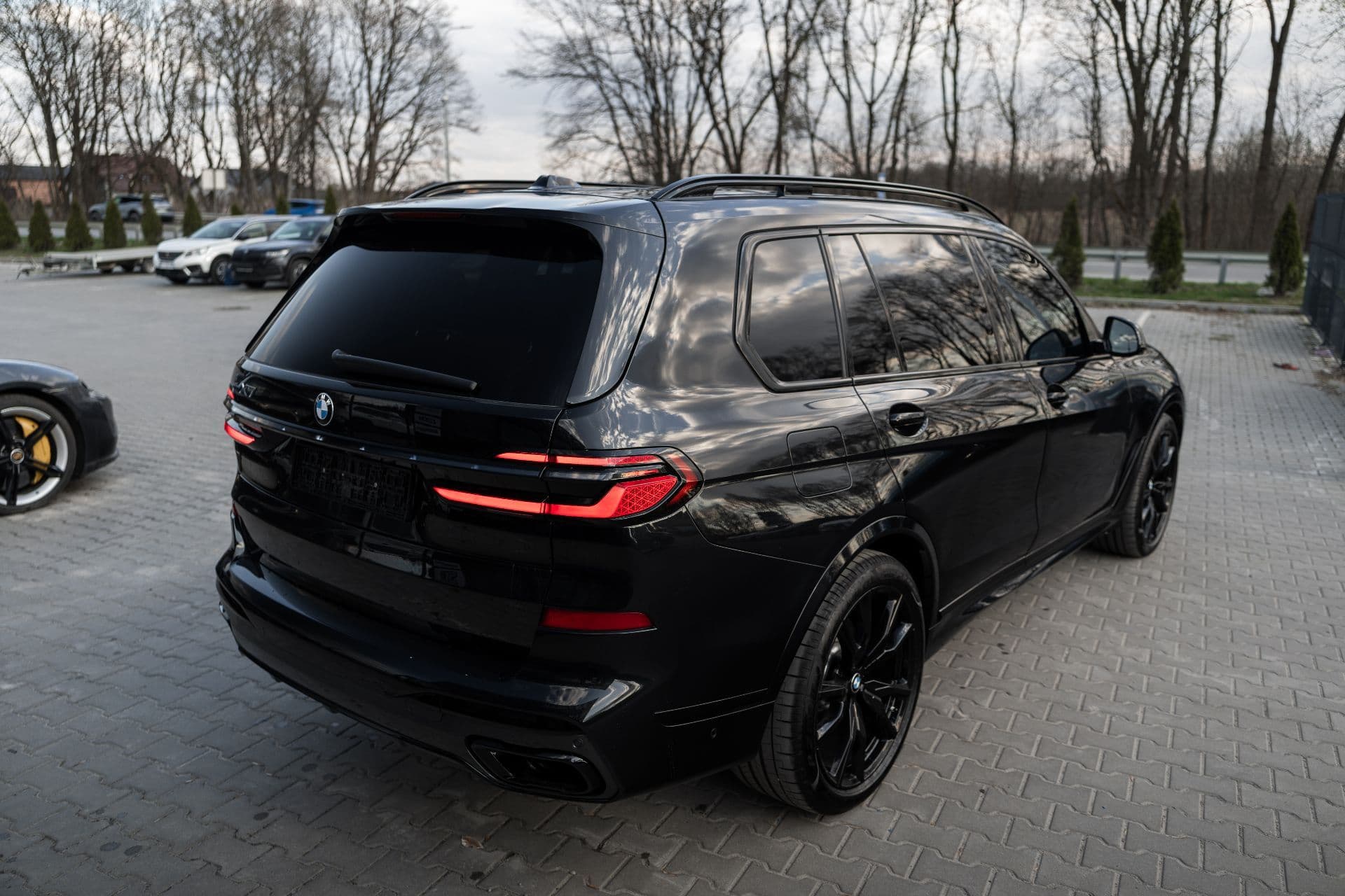 BMW X7 40i xDrive thumbnail 6