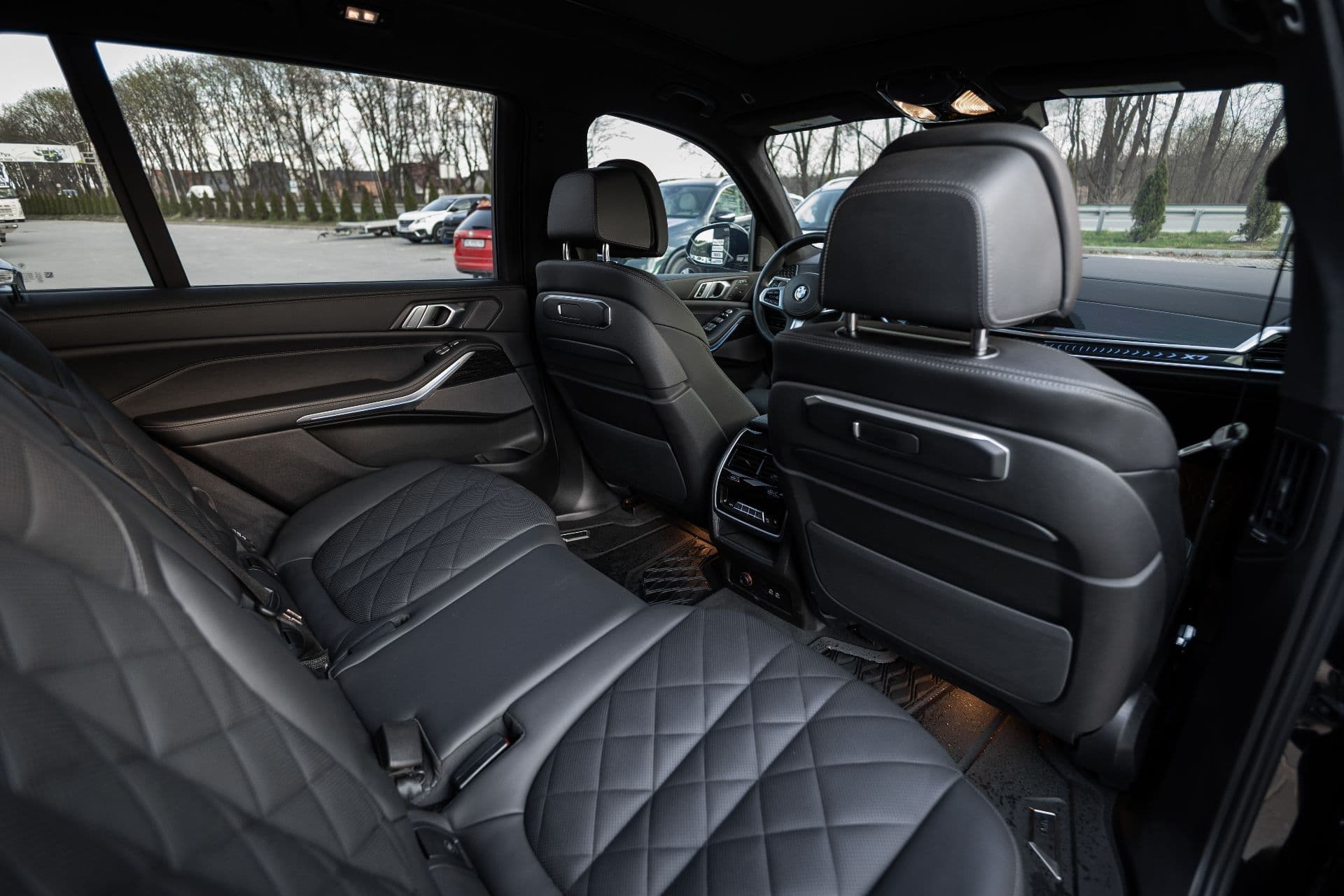 BMW X7 40i xDrive thumbnail 9