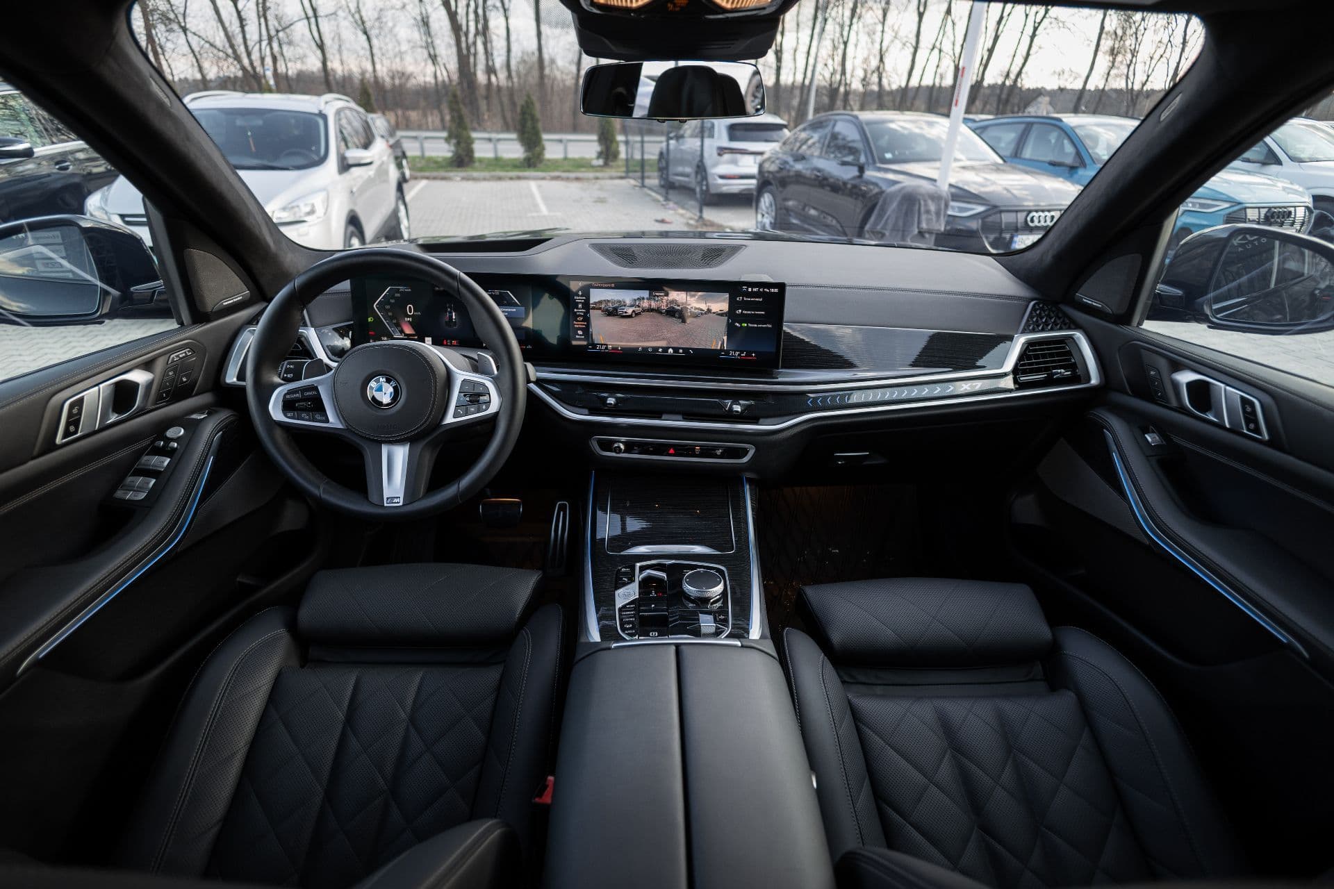 BMW X7 40i xDrive thumbnail 7