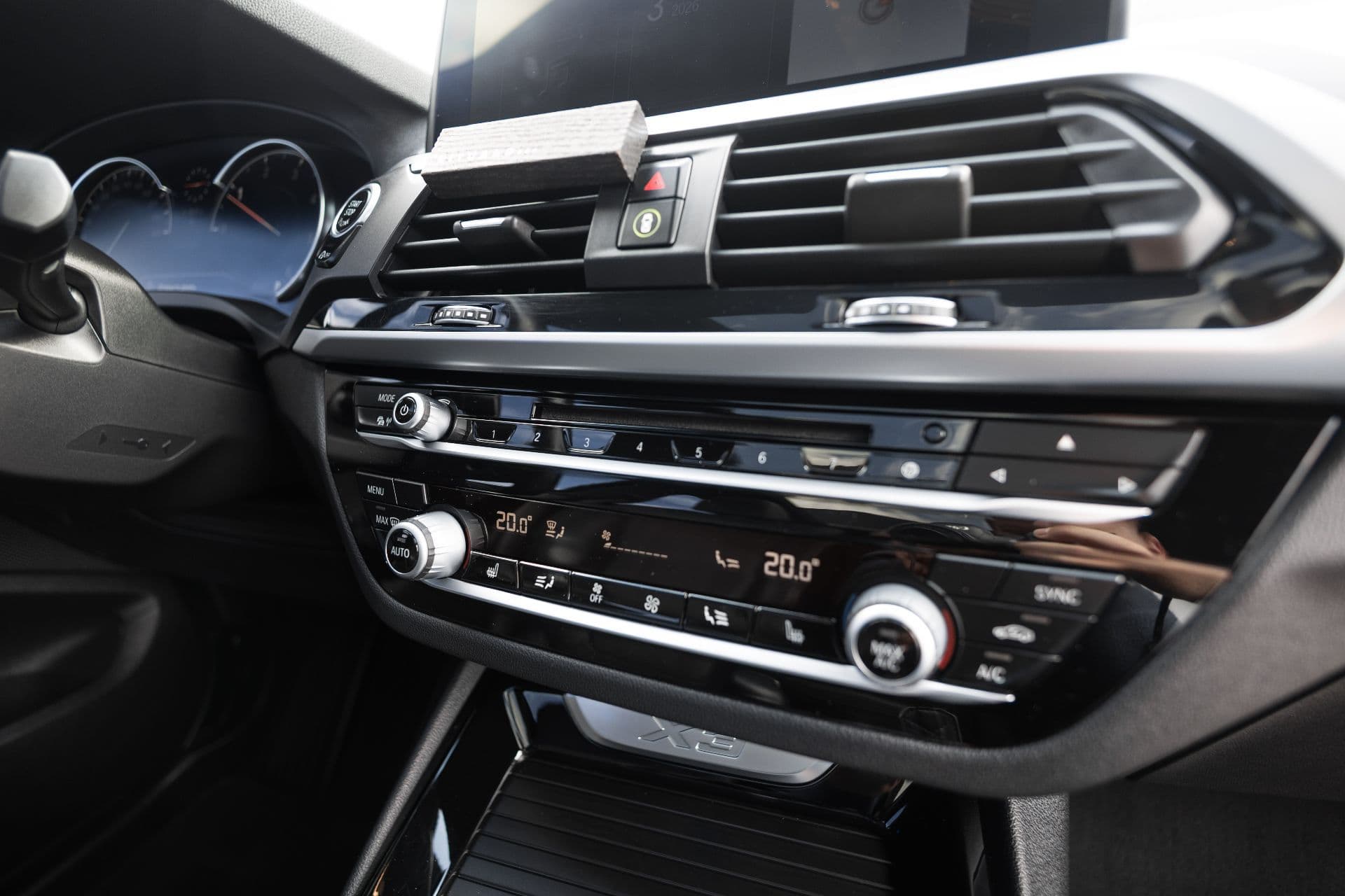 bmw x3 20d  thumbnail 12